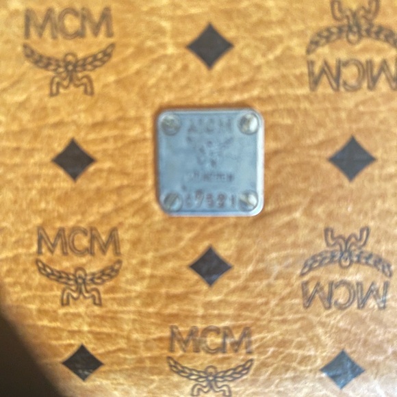 Mcm crossbody and wallet combo in pristine condition no callouts!!!!! - Picture 13 of 16